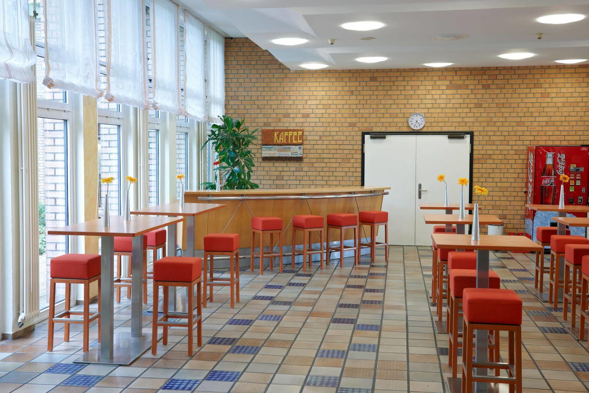 Commundo Tagungshotel Neuss Exterior foto